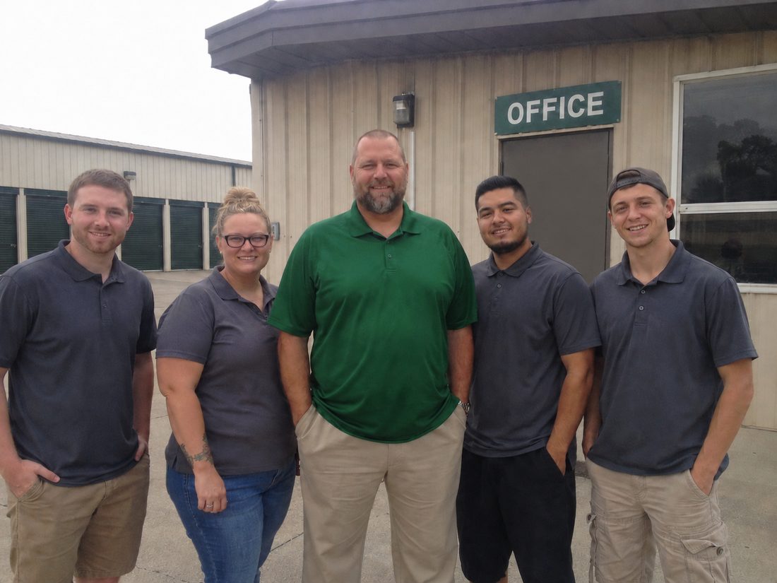 Pest control professionals in College Station, TX